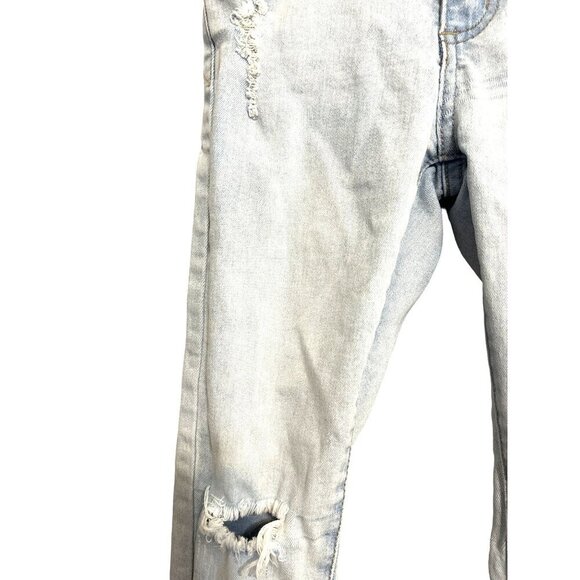 GoGo Star Kids Girls Distressed Raw Hem Jeans Light Wash Size 10 - Picture 3 of 9